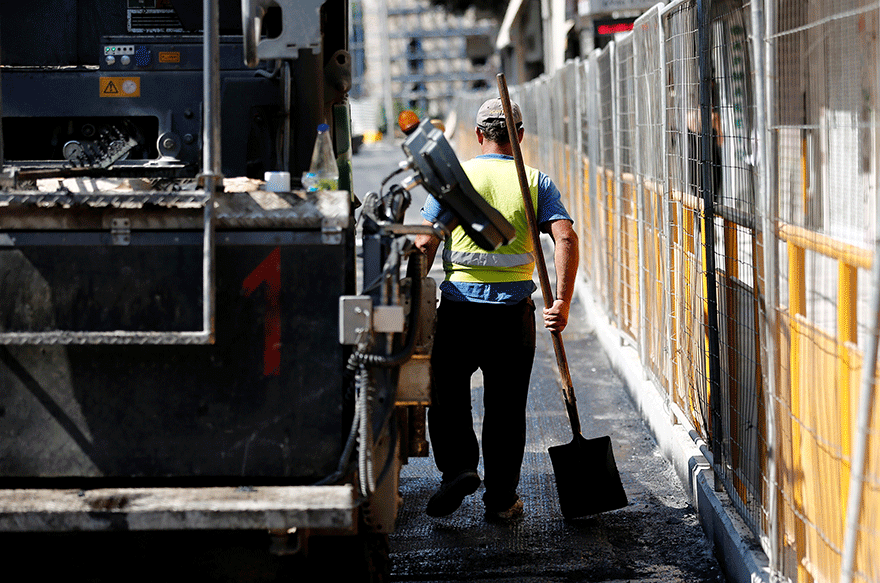 Εργασίες ασφαλτόστρωσης