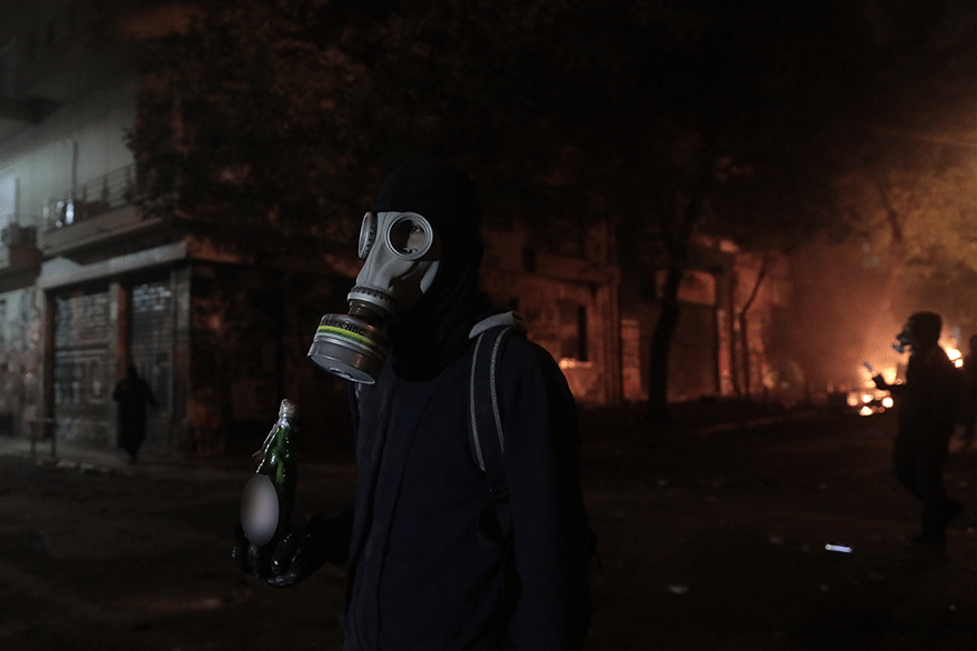 Ένταση και μολότοφ στα Εξάρχεια