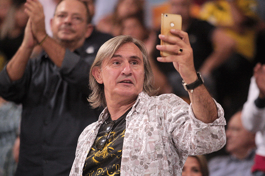 Άκης Σακελλαρίου