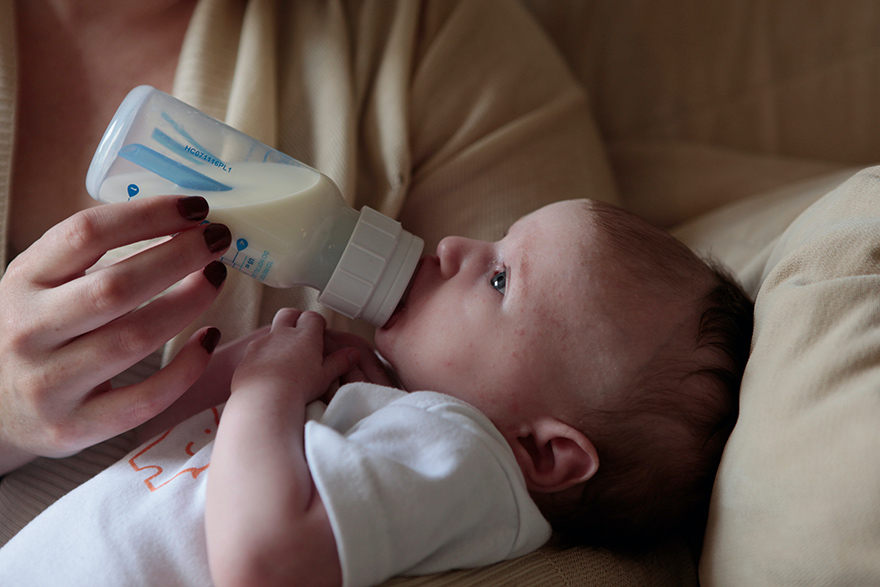 Τι συμβαίνει με το βρεφικό γάλα στις ΗΠΑ
