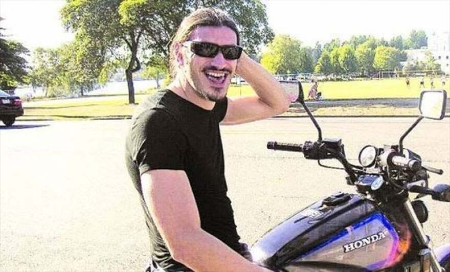 Ο Γιώργος Νάιδας, πρώην παίκτης ριάλιτι, σκοτώθηκε με τη μηχανή του σε τροχαίο στη Νάξο