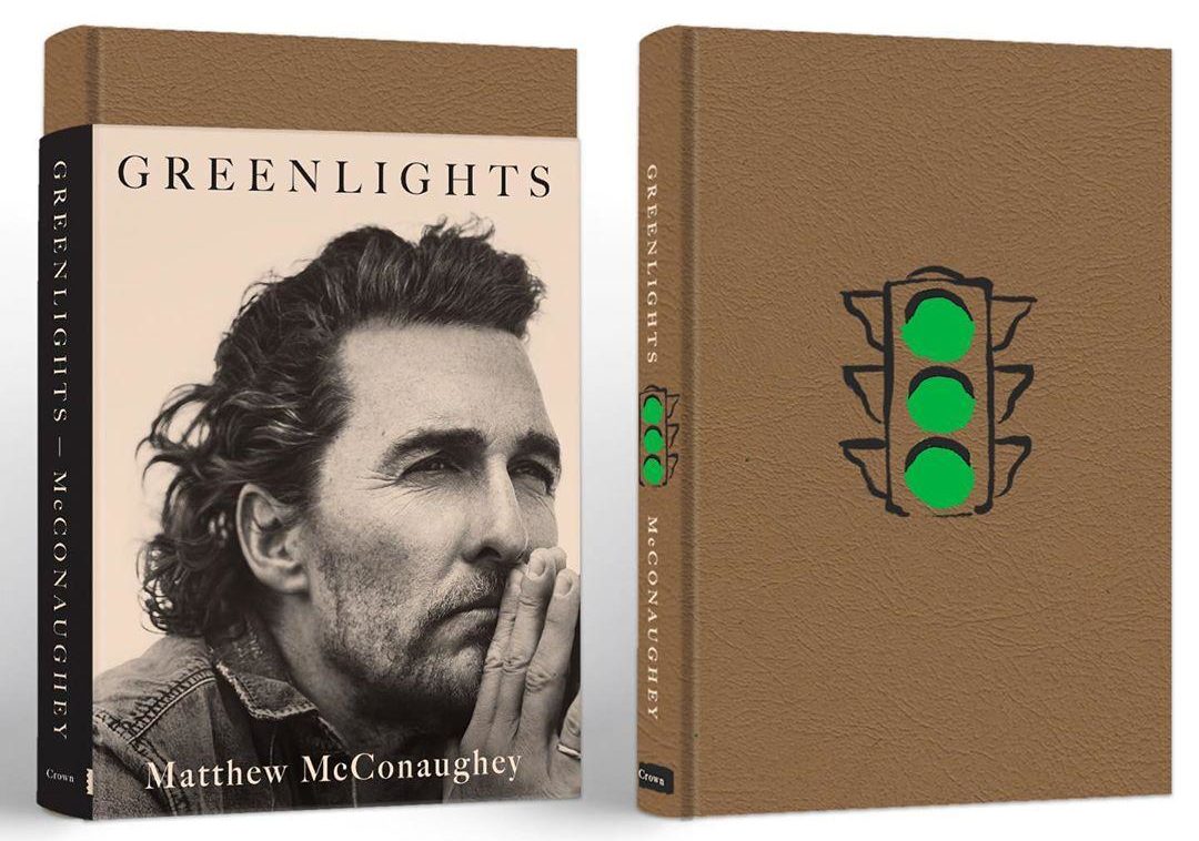 Το εξώφυλλο του βιβλίου "Greenlights" με τα ημερολόγια του Μάθιου Μακόναχι
