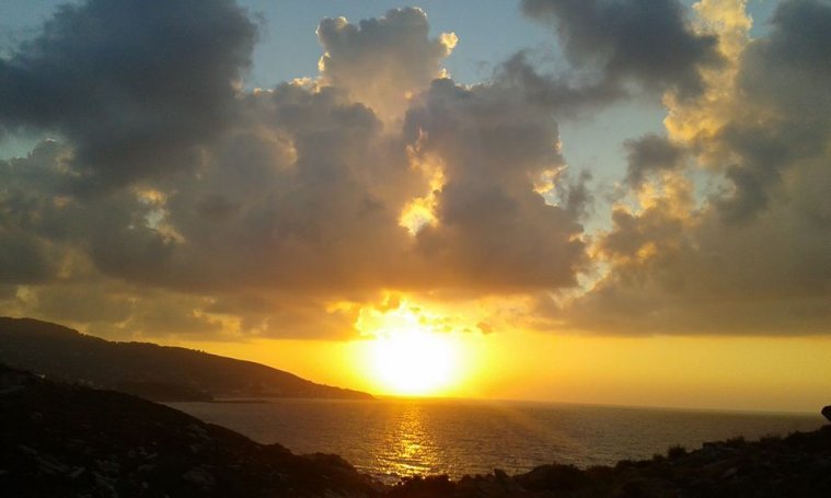 athens voice readers, greece