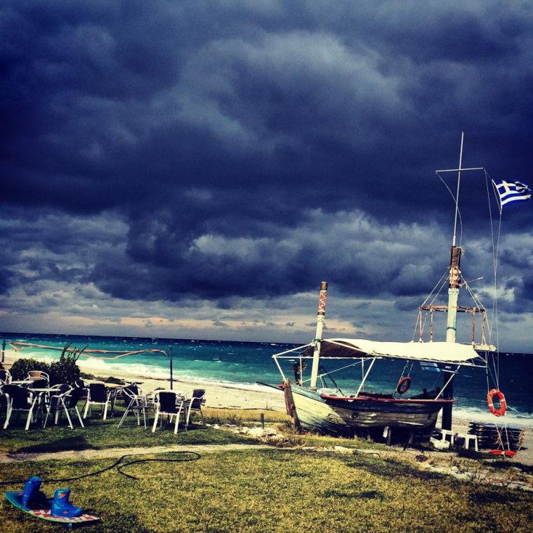 athens voice readers, greece