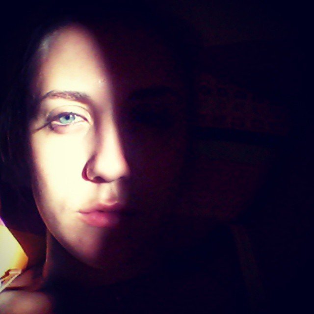 katerina bouzontits @kate_bouz