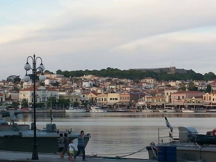 athens voice readers, greece