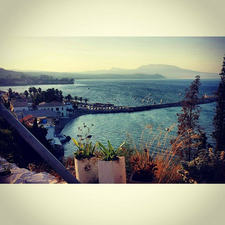 athens voice readers, greece athens voice readers, greece