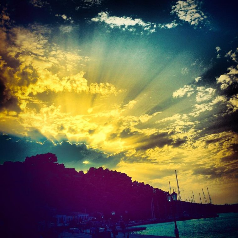 athens voice readers, greece athens voice readers, greece