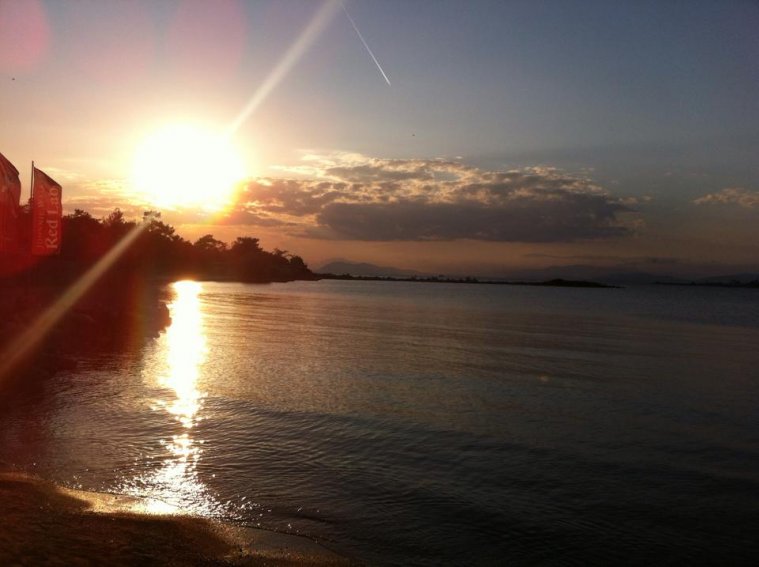 athens voice readers, greece