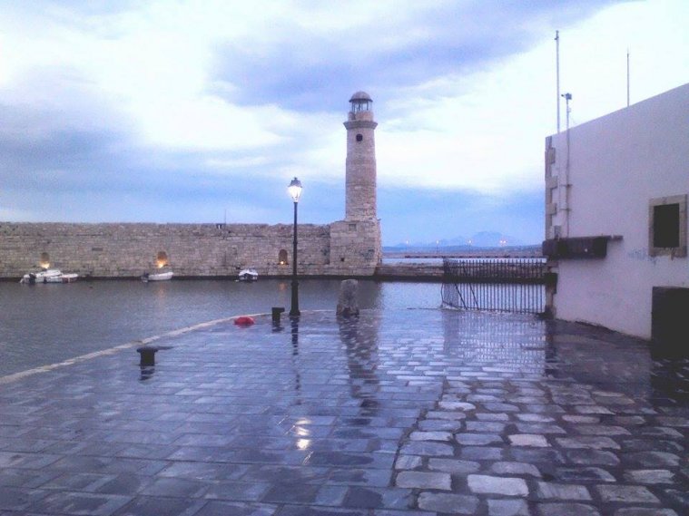 athens voice readers, greece