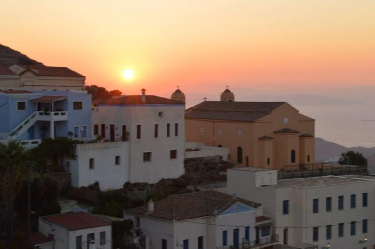 athens voice readers, greece