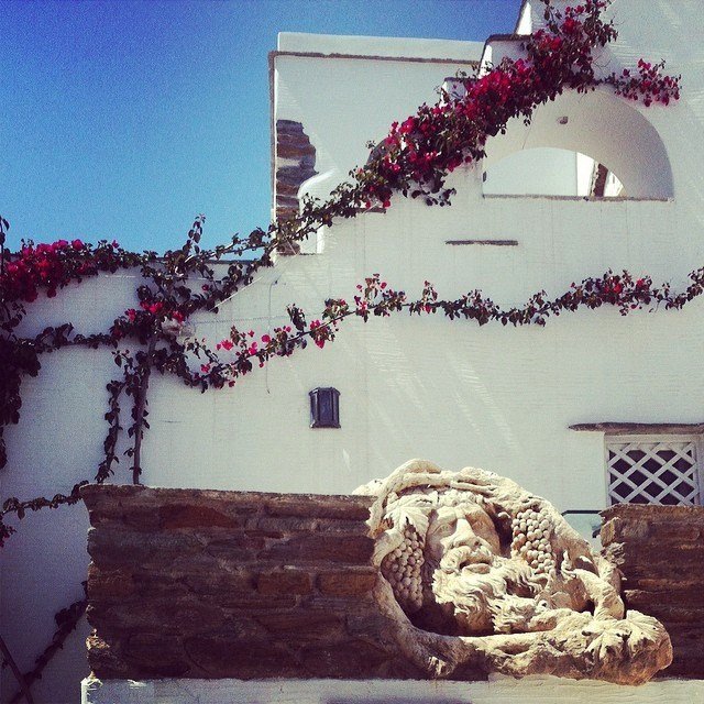 athens voice readers, greece