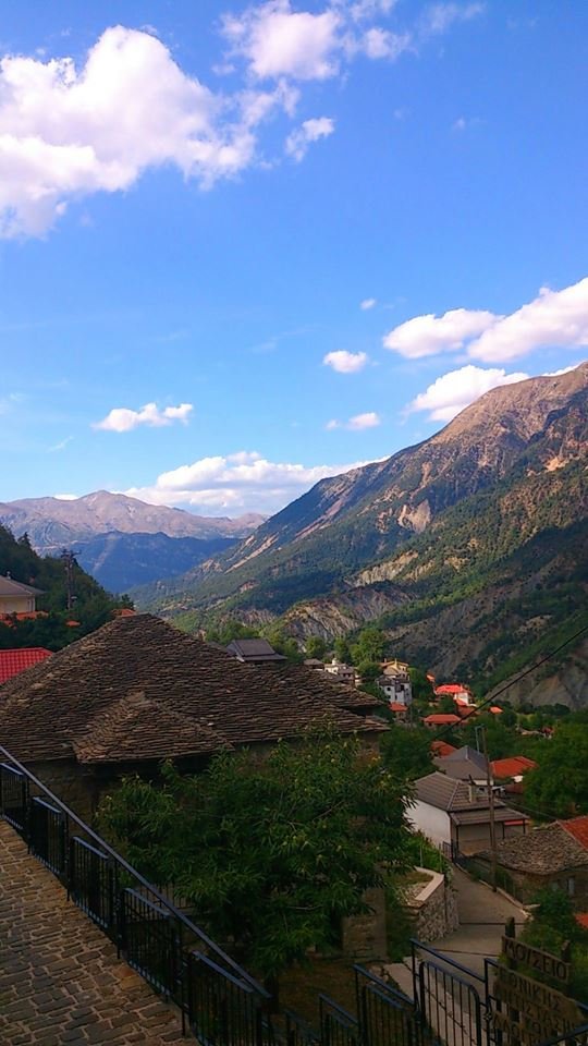 athens voice readers, greece
