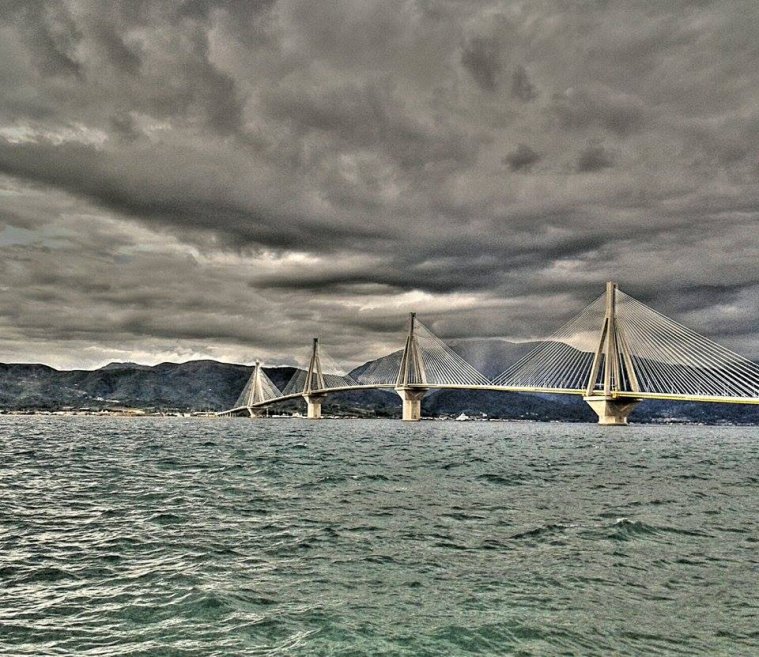 athens voice readers, greece