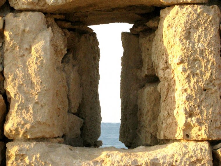 athens voice readers, greece