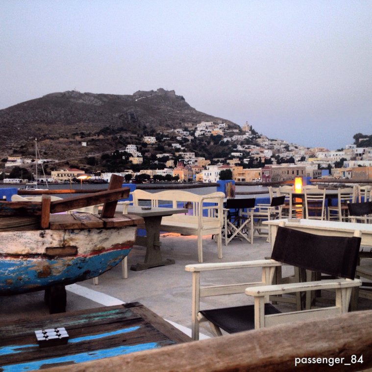 athens voice readers, greece