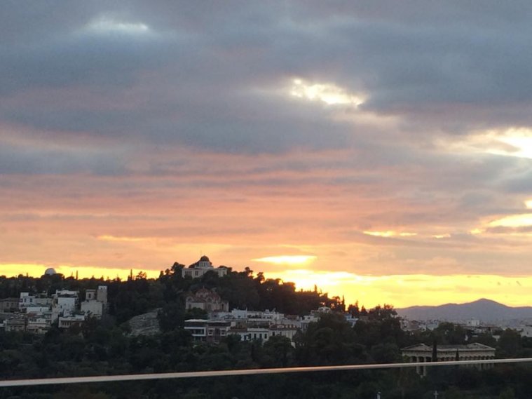 athens voice readers, greece