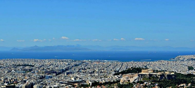athens voice readers, greece