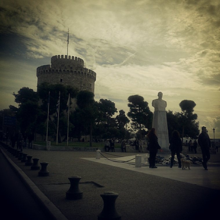 athens voice readers, greece