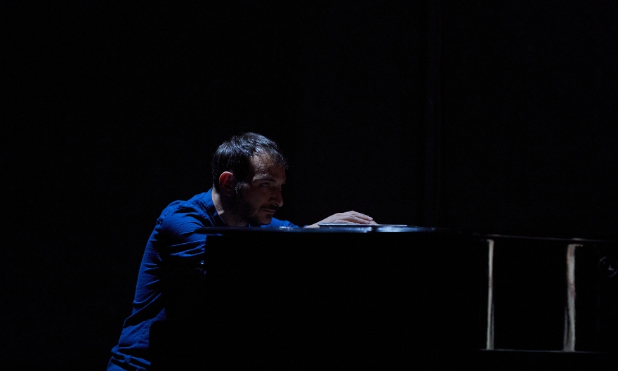 Ο Κωνσταντίνος Χατζής στην «Κλυταιμνήστρα, μουσική δωματίου για ένα όργανο» 