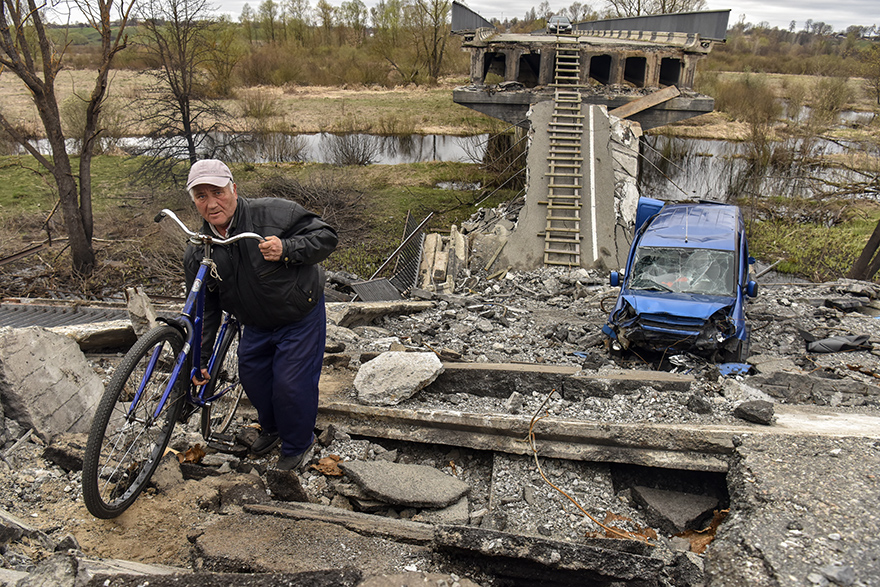 Πόλεμος στην Ουκρανία: Κατεστραμμένες υποδομές από τους βομβαρδισμούς