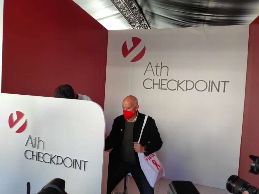Παγκόσμια Ημέρα κατά του AIDS / Ο Γιώργος Παπανδρέου στο Checkpoint στο Μοναστηράκι © Αthens Voice
