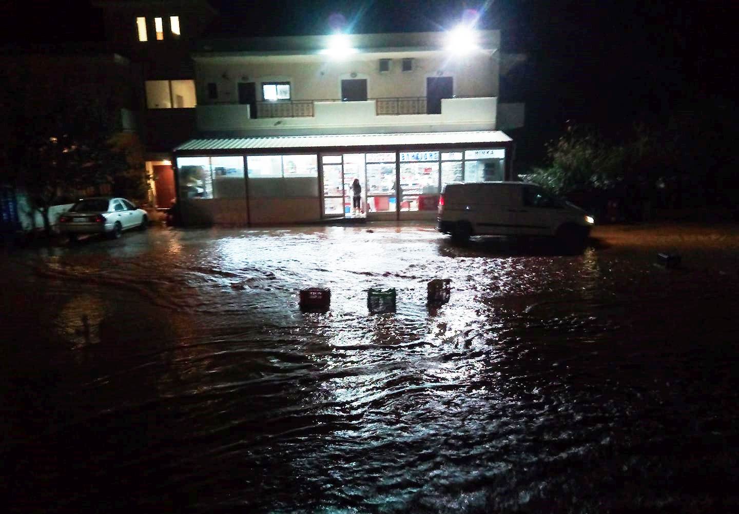 Πλημμύρες στα Χανιά λόγω βροχόπτωσης