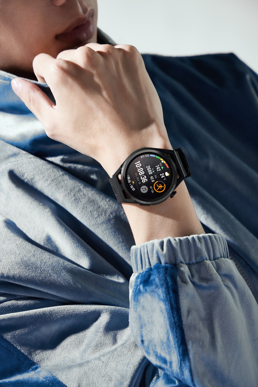 Πώς φαίνεται στο χέρι το νέο ρολόι της Huawei.