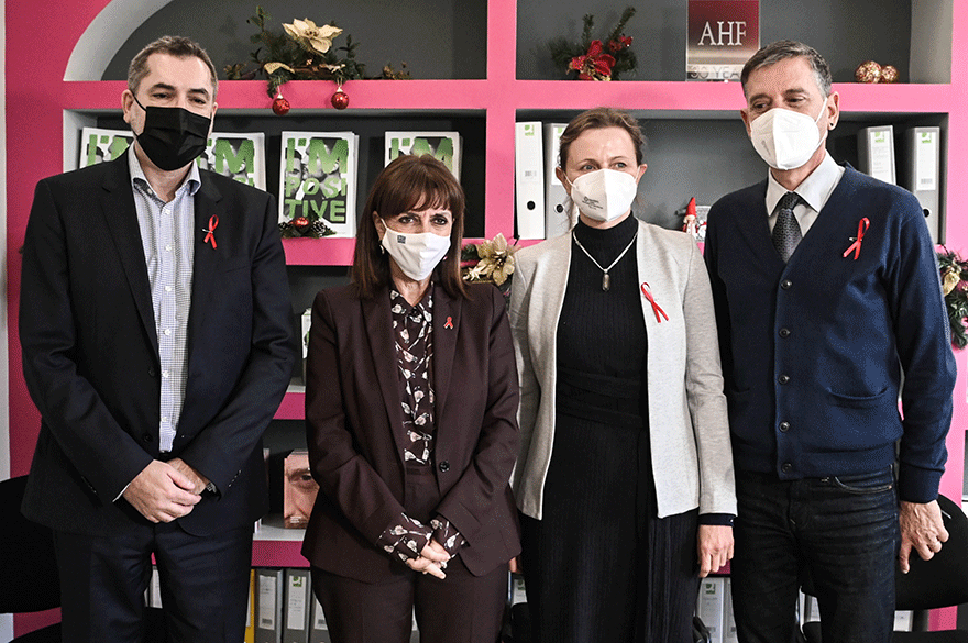 Στο «ATH Checkpoint» η Κατερίνα Σακελλαροπούλου με αφορμή την Παγκόσμια Ημέρα κατά του AIDS
