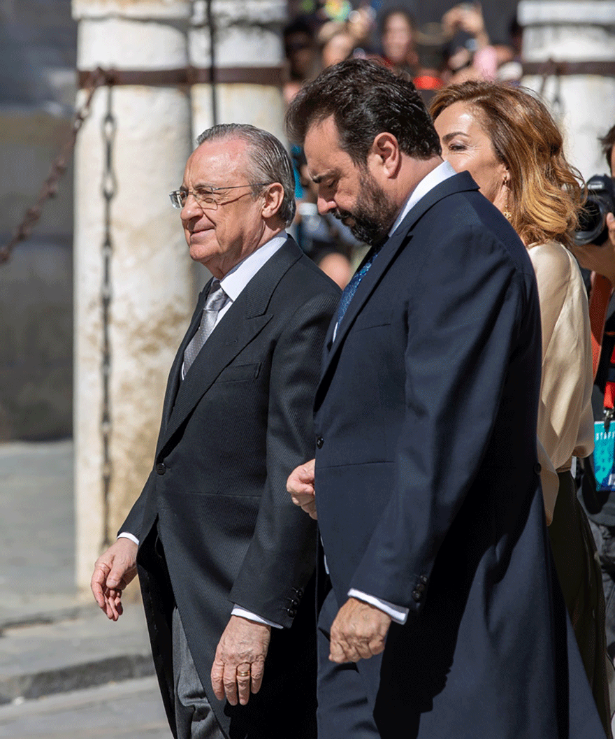 Ο πρόεδρος της Ρεάλ Μαδρίτης, Φλορεντίνο Πέρεθ, στον γάμο του Σέρχιο Ράμος