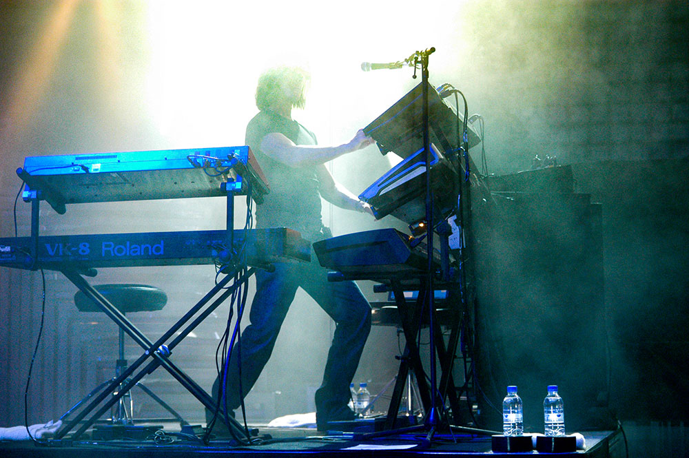 Στιγμιότυπο από τη συναυλία των Simple Minds στην Αθήνα το 2006