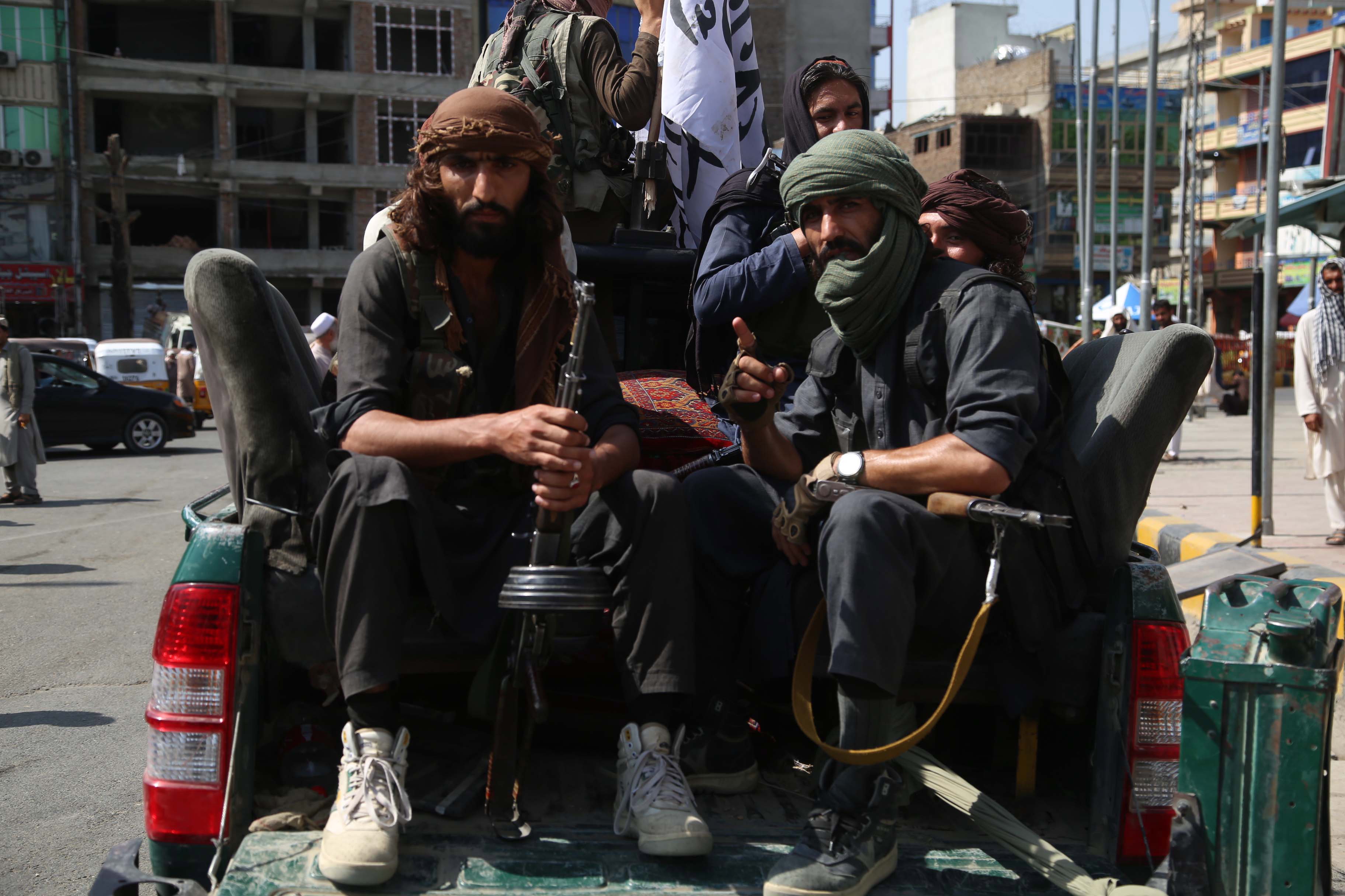 Ταλιμπάν περιπολούν την επαρχία Nangarhar - Αφγανιστάν, 15 Αυγούστου 2021 © EPA / STRINGER