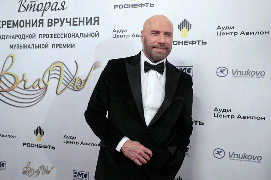 Τζον Τραβόλτα – πιλότος: Απογειώνει αεροπλάνο από το αεροδρόμιο της Αθήνας