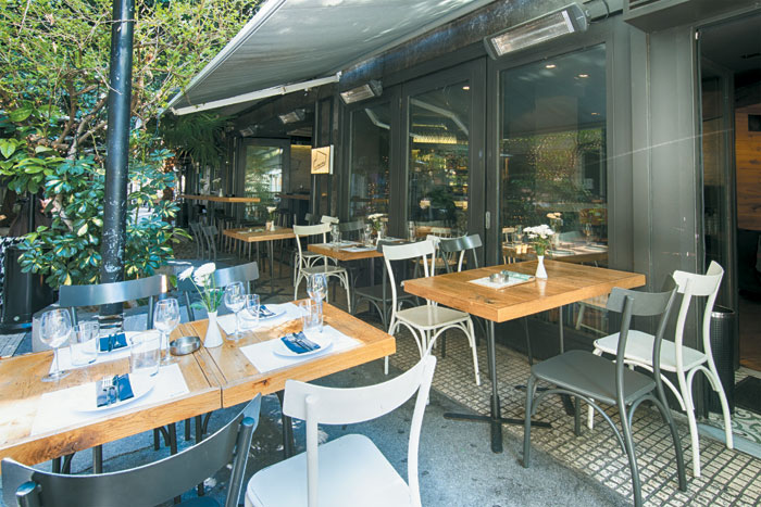 La Esquina La Esquina