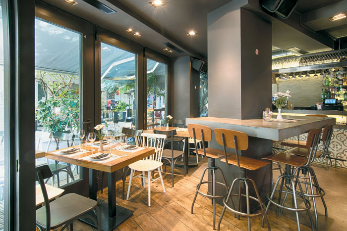 La Esquina La Esquina