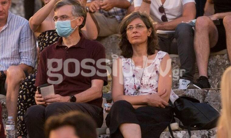 Ο Σωτήρης Τσιόδρας στην Επίδαυρο με τη σύζυγό του